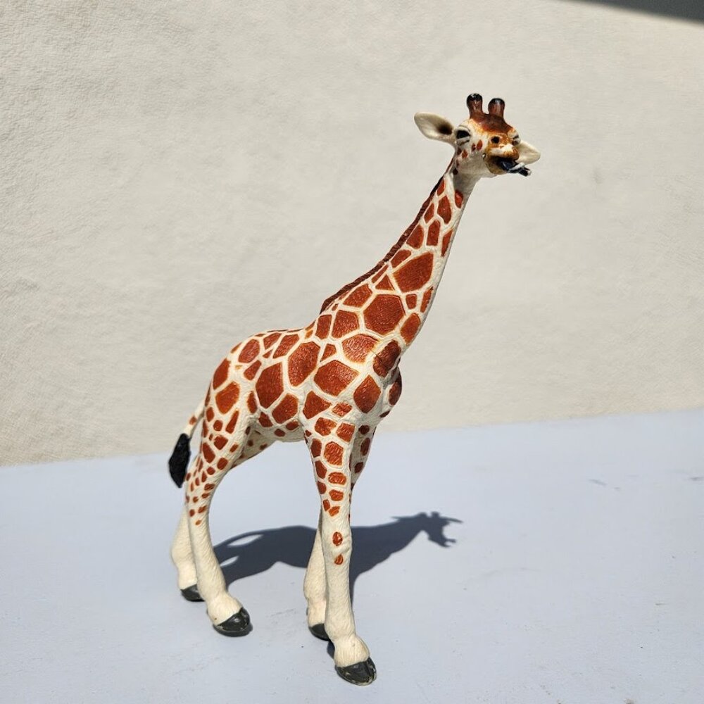 Giraffe Action Figure 8" Tall Hard Plastic  Wildlife Toy San Diego Zoo Safari  T